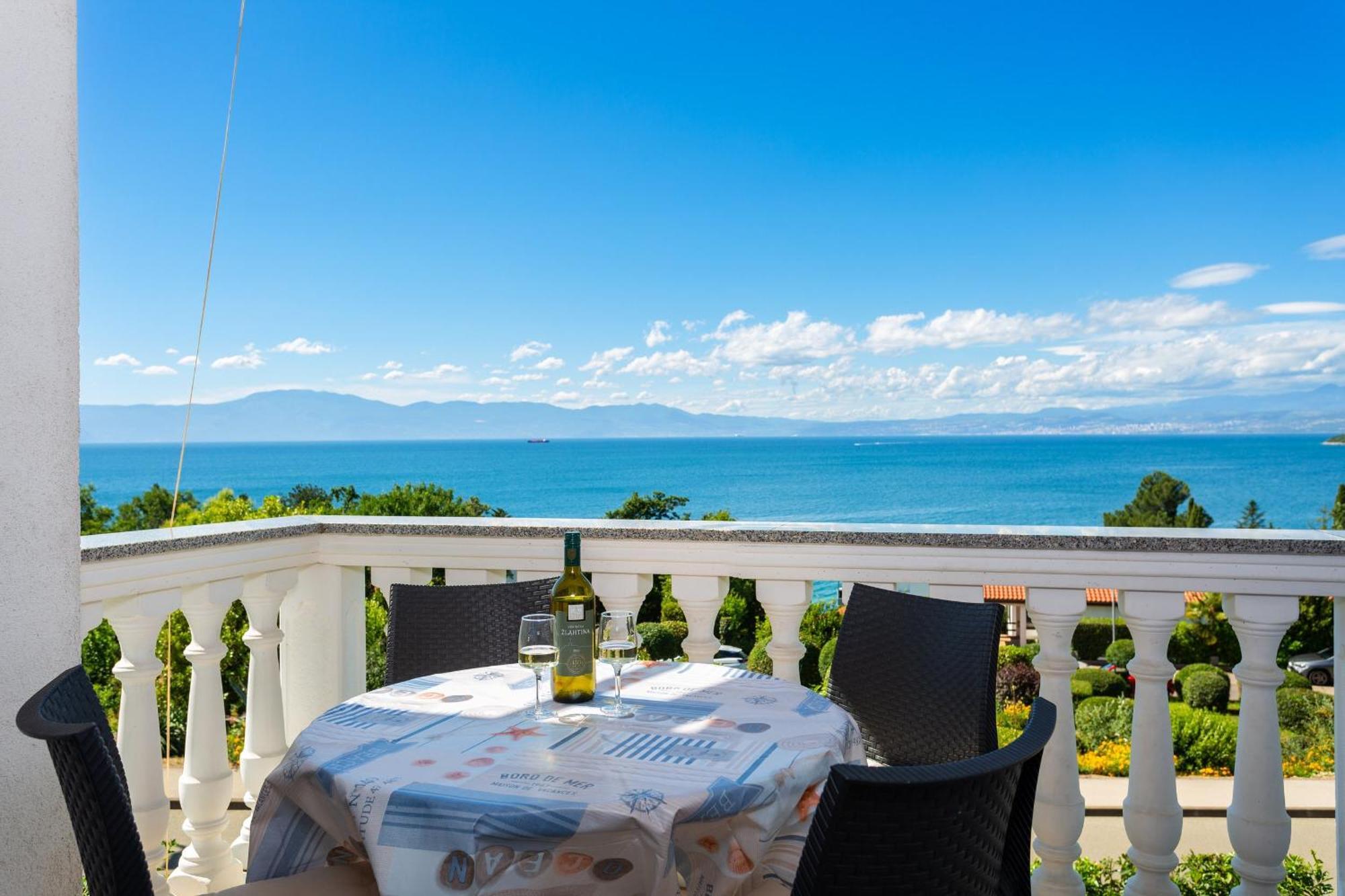 Apartments By The Sea Njivice, Krk - 5296 Exterior foto