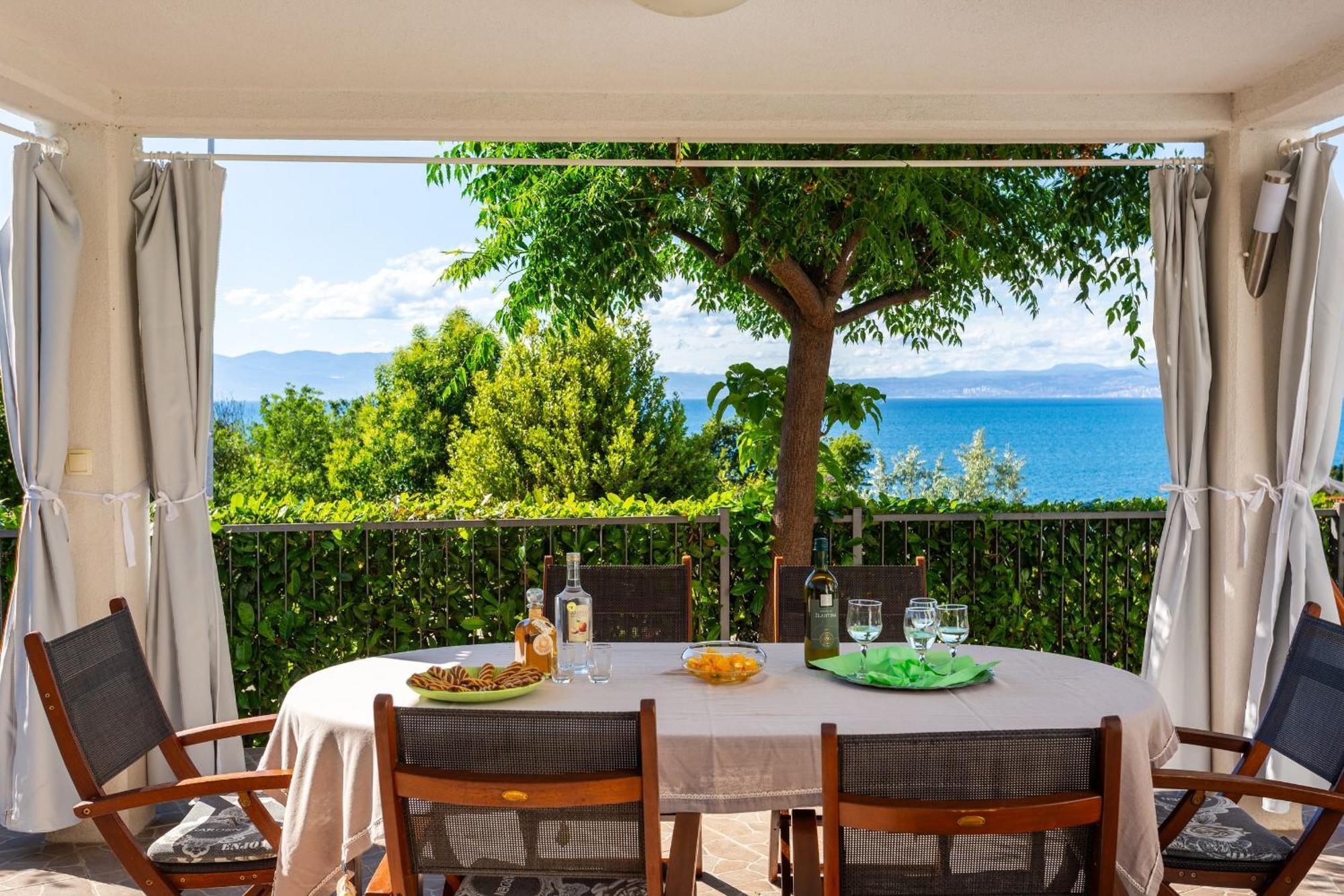 Apartments By The Sea Njivice, Krk - 5296 Exterior foto